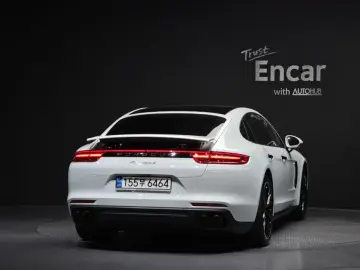 2018 Porsche Panamera с пробегом 59 589 км