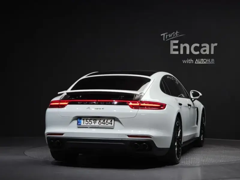 2018 Porsche Panamera с пробегом 59 589 км