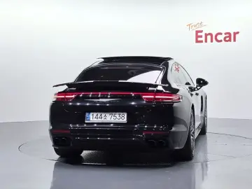 2020 Porsche Panamera с пробегом 39 388 км