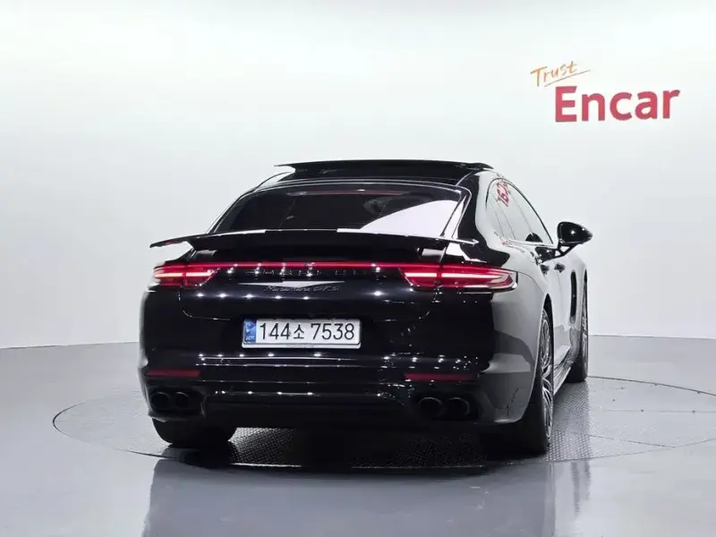 2020 Porsche Panamera с пробегом 39 388 км