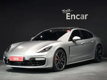 2019 Porsche Panamera с пробегом 35 929 км