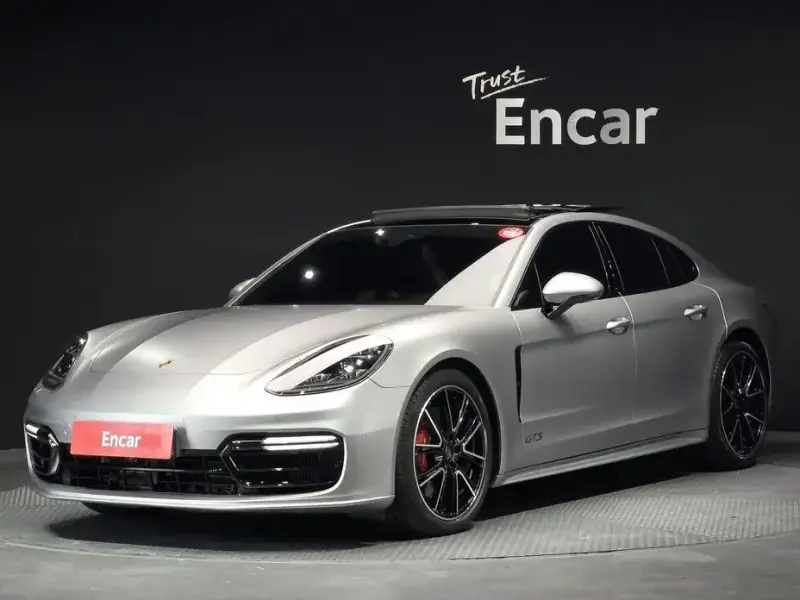 2019 Porsche Panamera с пробегом 35 929 км