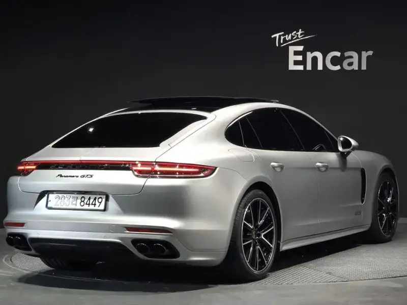 2019 Porsche Panamera с пробегом 35 929 км