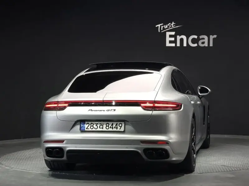 2019 Porsche Panamera с пробегом 35 929 км