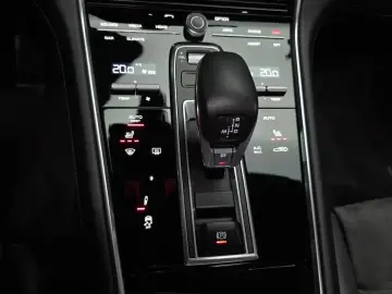 2019 Porsche Panamera с пробегом 35 929 км