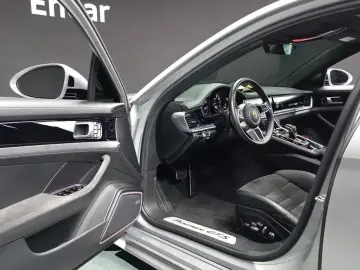 2019 Porsche Panamera с пробегом 35 929 км