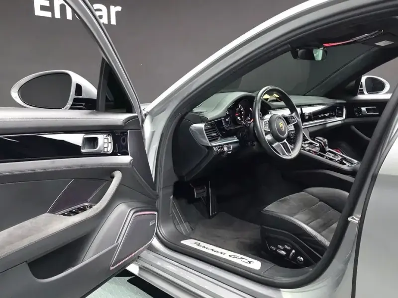 2019 Porsche Panamera с пробегом 35 929 км