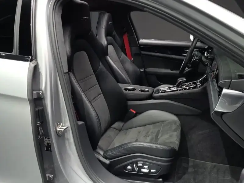 2019 Porsche Panamera с пробегом 35 929 км