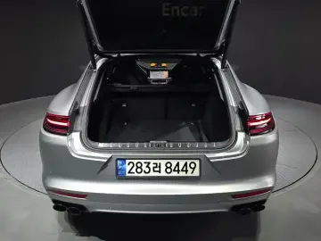 2019 Porsche Panamera с пробегом 35 929 км