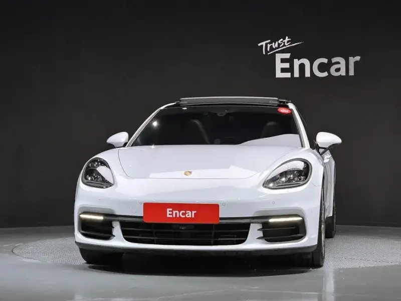2020 Porsche Panamera с пробегом 49 779 км
