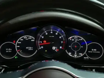 2020 Porsche Panamera с пробегом 49 779 км