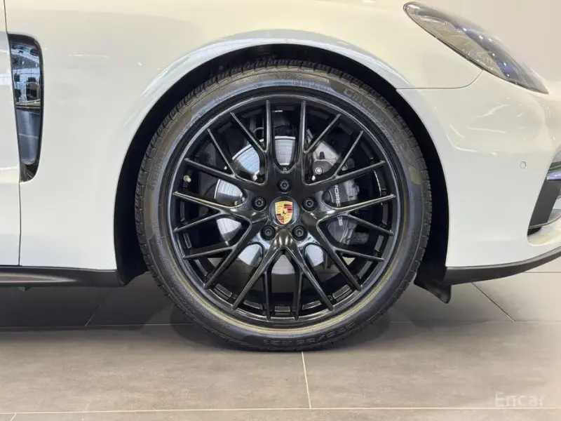 2020 Porsche Panamera с пробегом 49 500 км