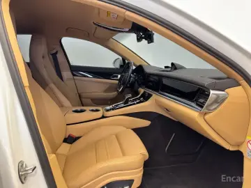 2020 Porsche Panamera с пробегом 49 500 км