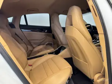 2020 Porsche Panamera с пробегом 49 500 км