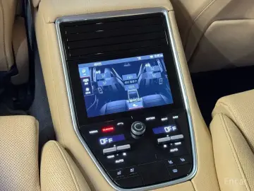 2020 Porsche Panamera с пробегом 49 500 км