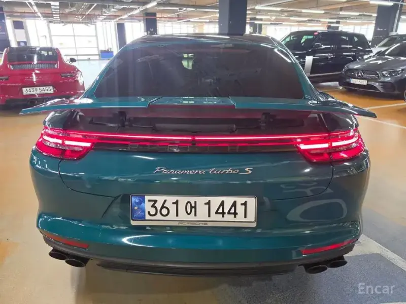 2019 Porsche Panamera с пробегом 55 000 км
