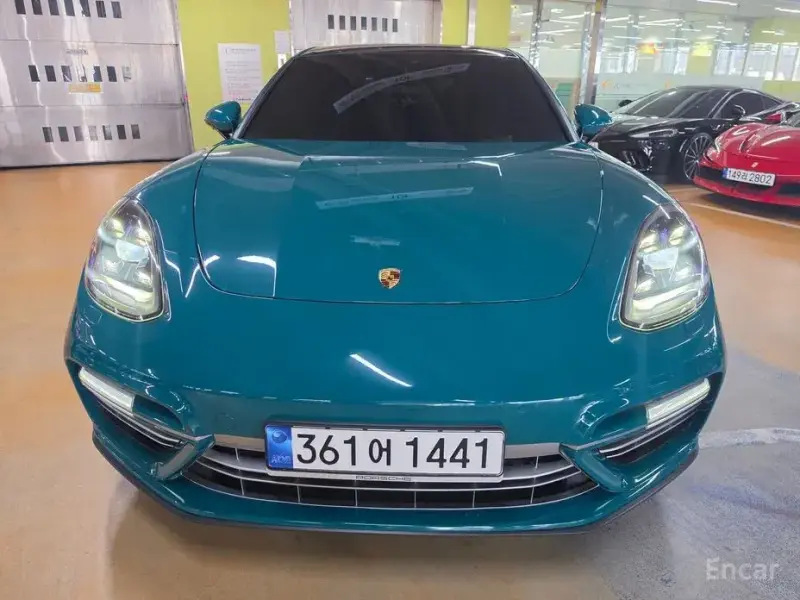 2019 Porsche Panamera с пробегом 55 000 км
