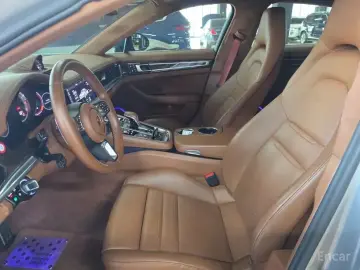 2019 Porsche Panamera с пробегом 55 000 км