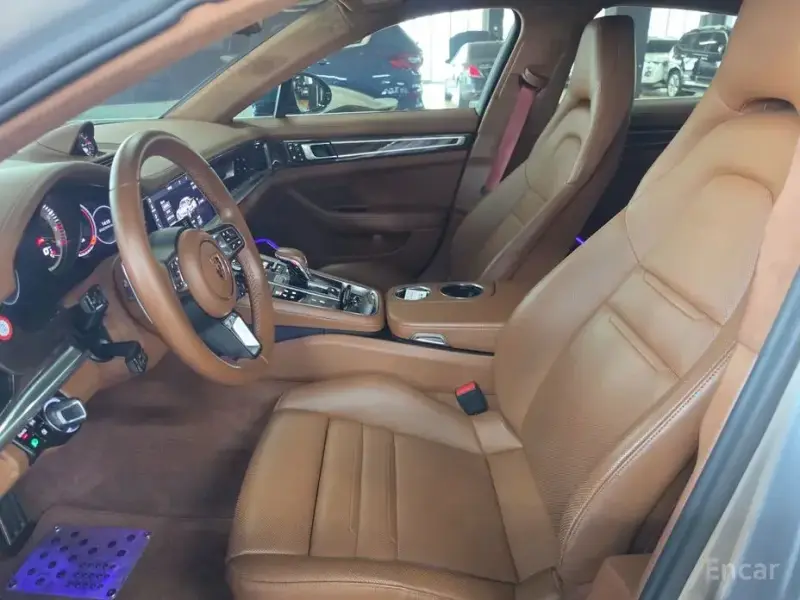 2019 Porsche Panamera с пробегом 55 000 км