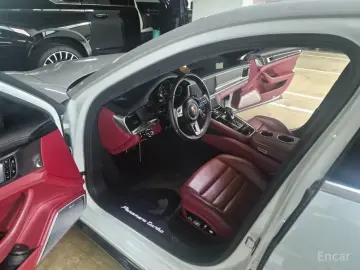 2020 Porsche Panamera с пробегом 39 781 км