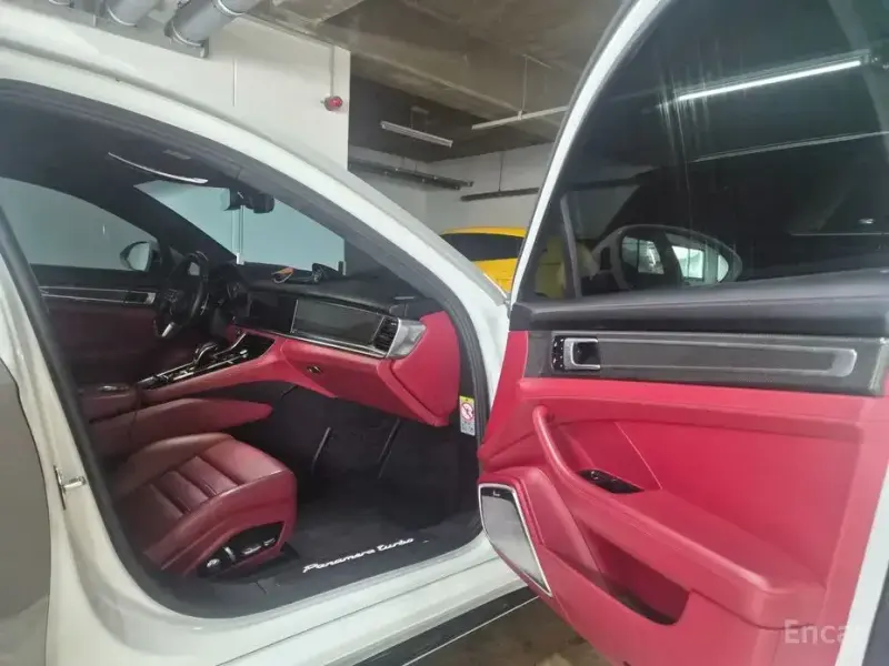 2020 Porsche Panamera с пробегом 39 781 км
