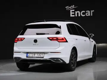 2022 Volkswagen Golf с пробегом 22 508 км