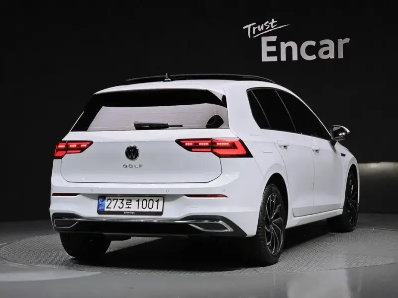2022 Volkswagen Golf с пробегом 22 508 км