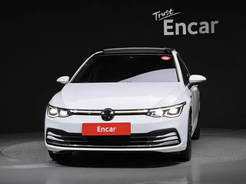 2022 Volkswagen Golf с пробегом 22 508 км