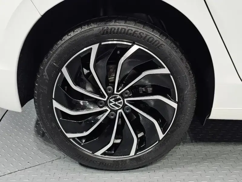 2022 Volkswagen Golf с пробегом 22 508 км