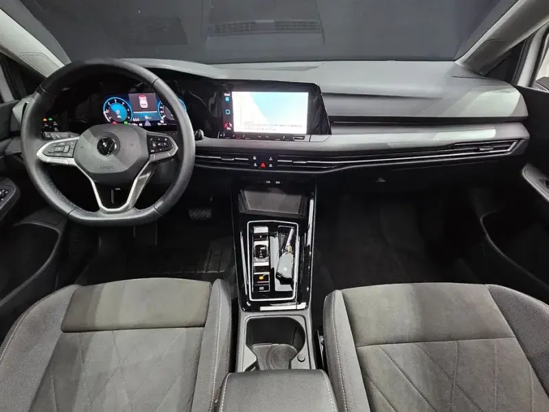 2022 Volkswagen Golf с пробегом 22 508 км