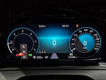 2022 Volkswagen Golf с пробегом 22 508 км