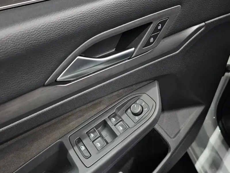 2022 Volkswagen Golf с пробегом 22 508 км