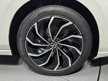 2022 Volkswagen Golf с пробегом 22 508 км