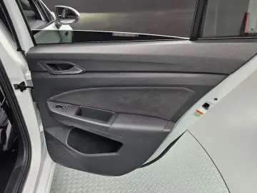 2022 Volkswagen Golf с пробегом 22 508 км