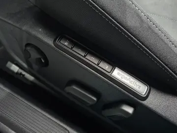 2022 Volkswagen Golf с пробегом 22 508 км