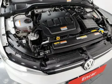 2025 Volkswagen Golf с пробегом 24 677 км