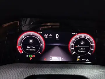 2025 Volkswagen Golf с пробегом 24 677 км