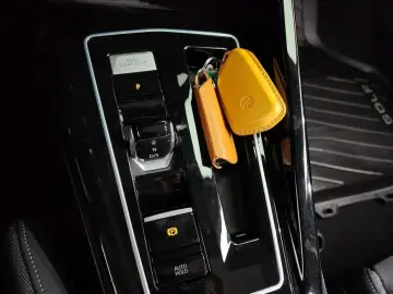 2025 Volkswagen Golf с пробегом 24 677 км