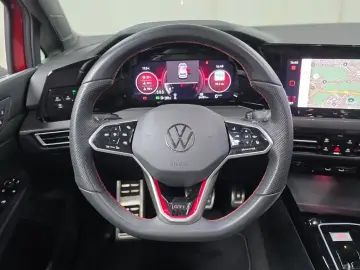 2024 Volkswagen Golf с пробегом 24 781 км