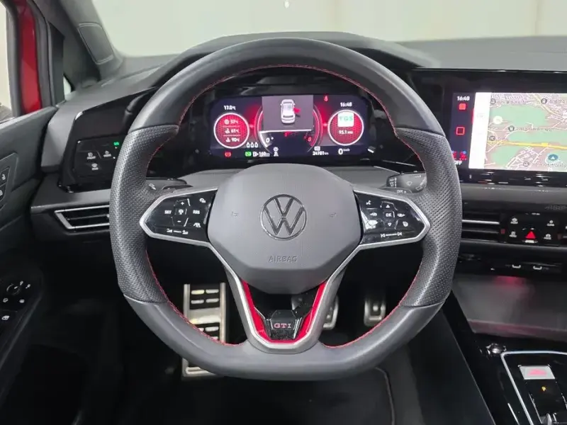 2024 Volkswagen Golf с пробегом 24 781 км