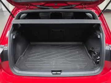 2024 Volkswagen Golf с пробегом 24 781 км