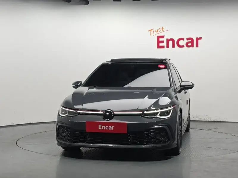 2023 Volkswagen Golf с пробегом 11 613 км