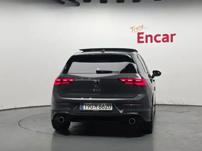 2023 Volkswagen Golf с пробегом 11 613 км