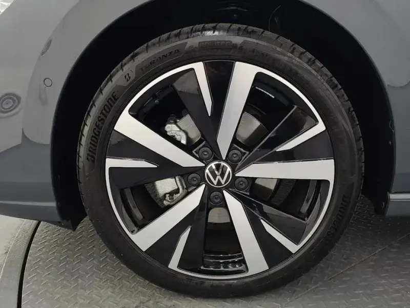 2026 Volkswagen Golf с пробегом 1 740 км