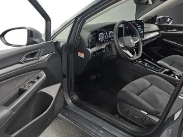 2026 Volkswagen Golf с пробегом 1 740 км