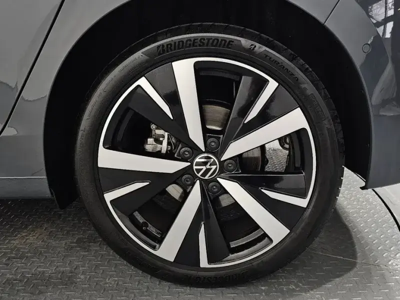 2026 Volkswagen Golf с пробегом 1 740 км