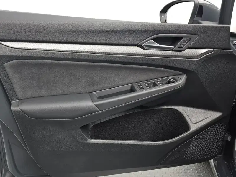 2026 Volkswagen Golf с пробегом 1 740 км