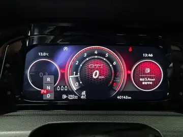 2022 Volkswagen Golf с пробегом 40 143 км