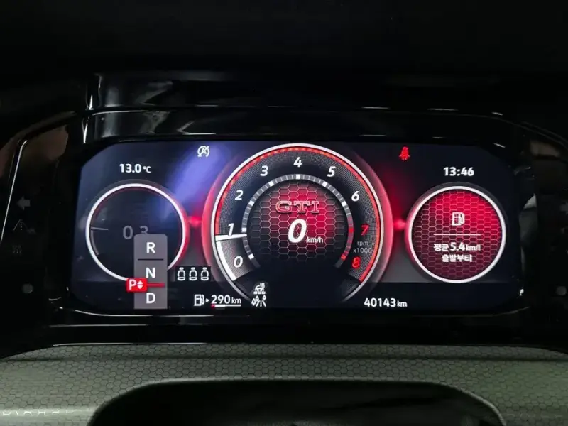 2022 Volkswagen Golf с пробегом 40 143 км