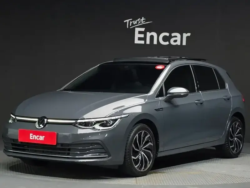 2022 Volkswagen Golf с пробегом 27 959 км